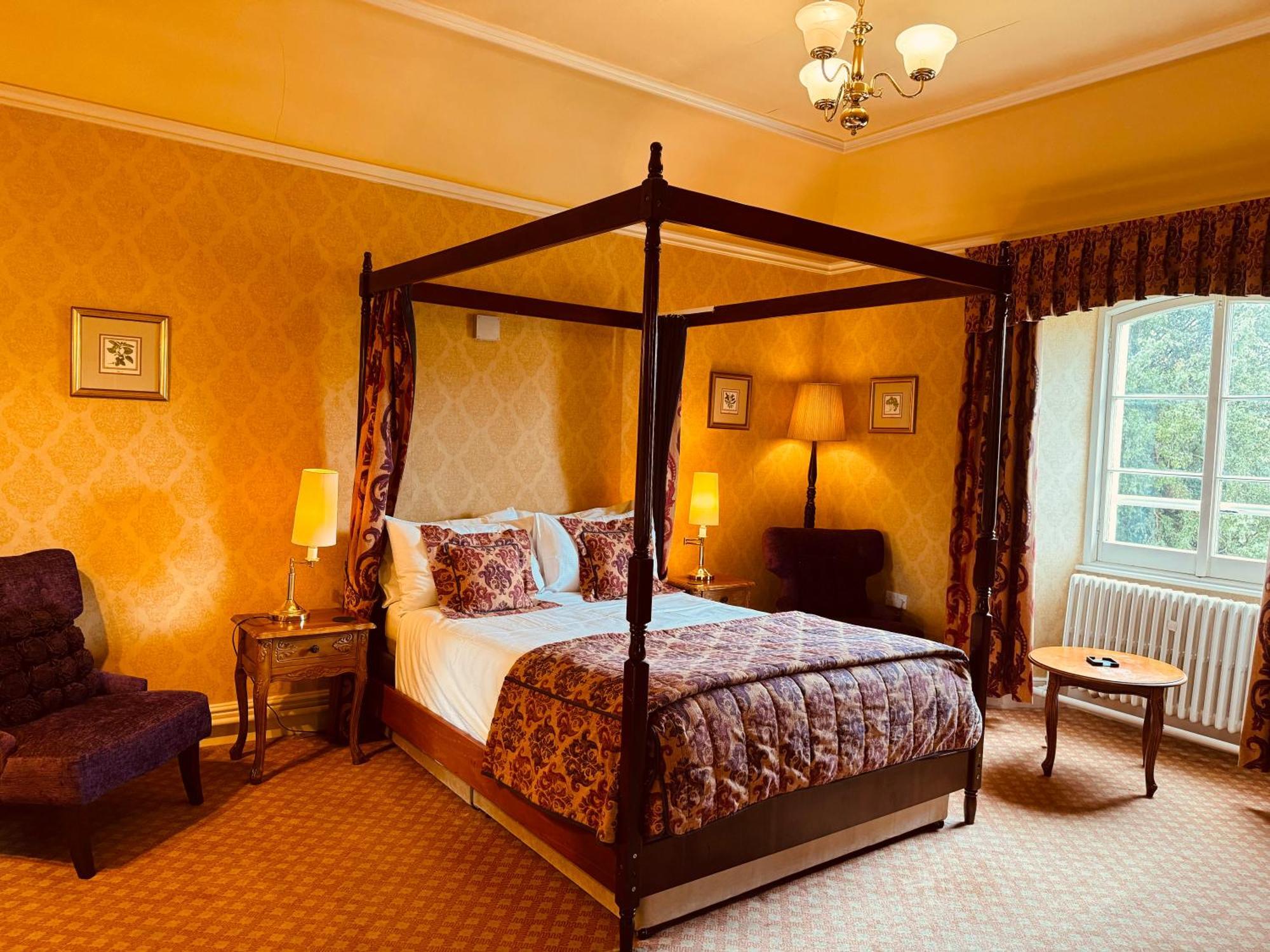 The Falcondale At Lampeter Bilik gambar